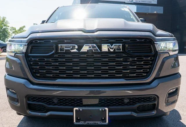 New 2026 Granite Crystal Metallic Clear-Coat Exterior Paint RAM Big Horn/Lone Star image 3