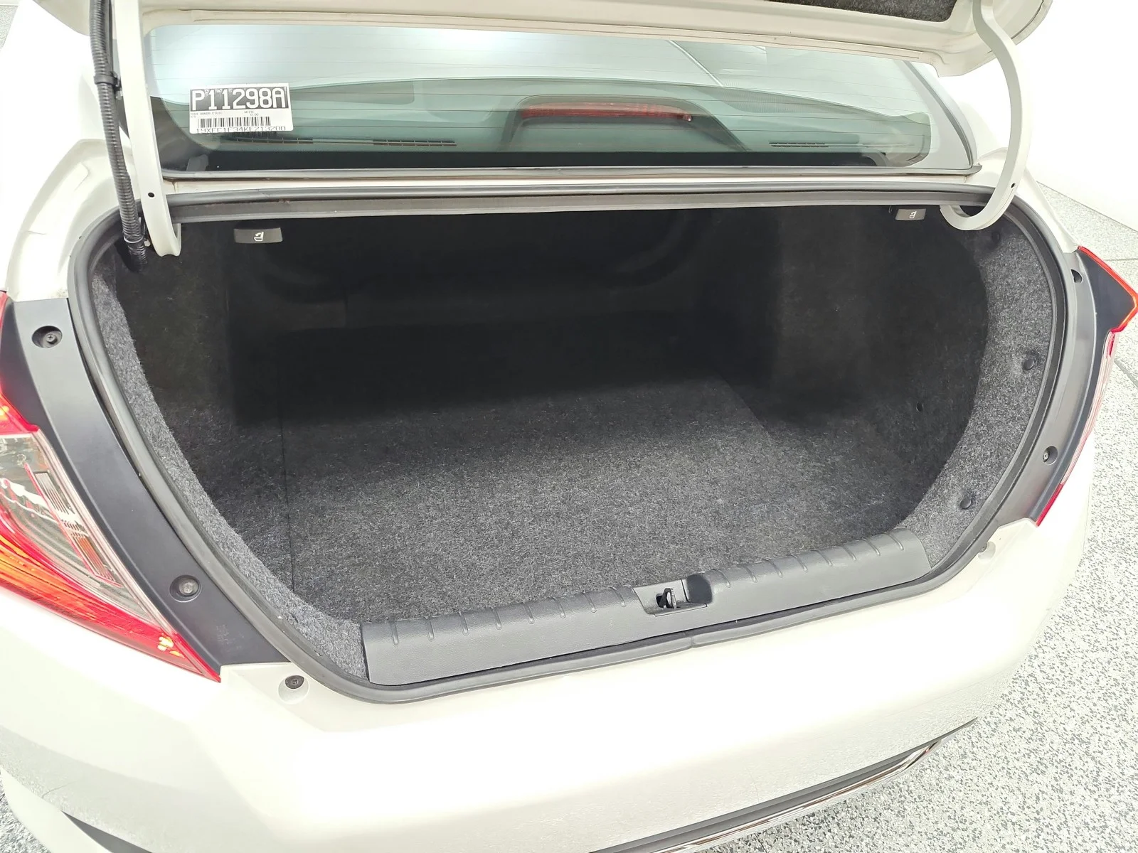 Used 2019 Platinum White Pearl Honda EX CVT image 30