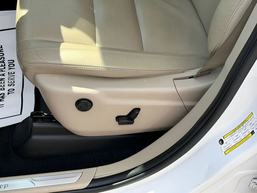Used 2021 Bright White Clearcoat Jeep Limited image 15