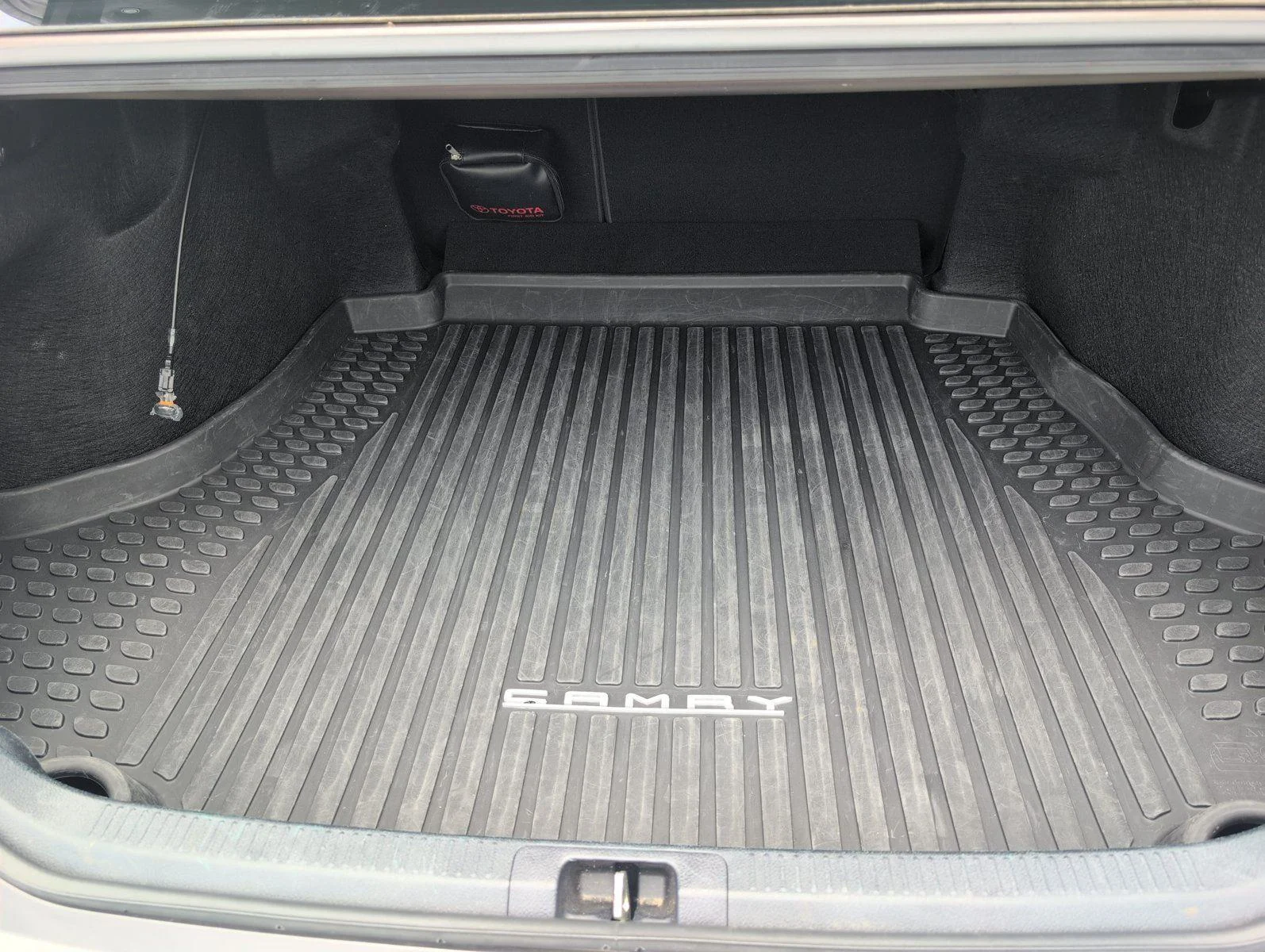 Used 2024 Predawn Gray Mica Toyota XLE image 5