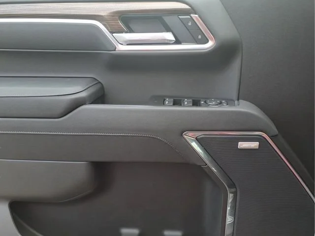 New 2026 Sterling Gray Metallic Chevrolet LT image 13