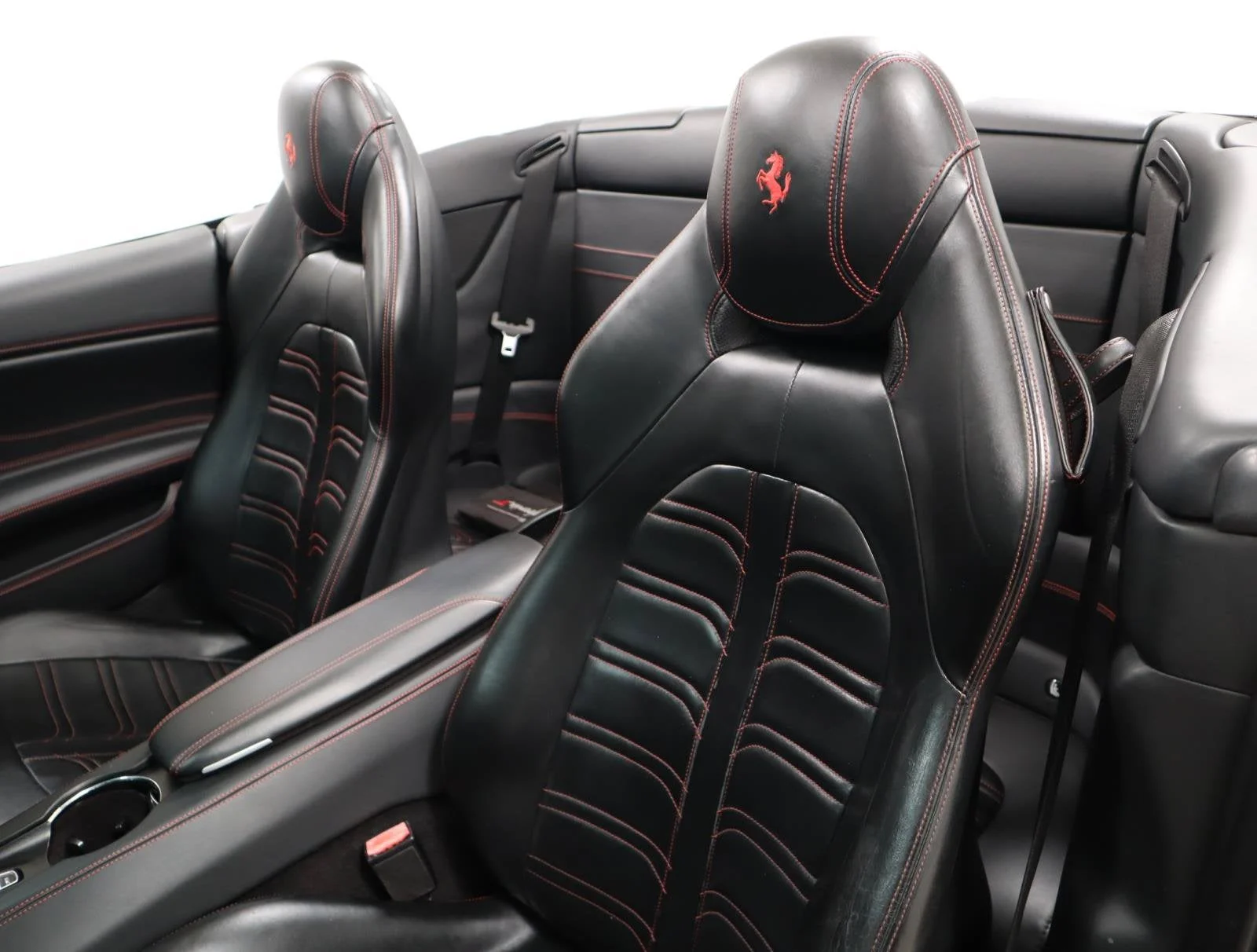 Used 2016 Nero Daytona Ferrari T image 17