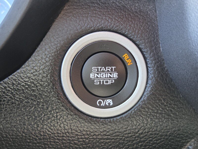 Used 2021 White Ram Big Horn/Lone Star image 33