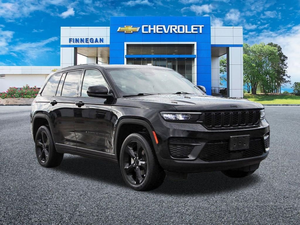 2024 Jeep Grand Cherokee Altitude X 4x4's photo