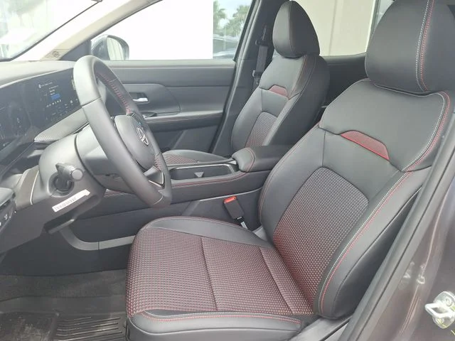 2026 Nissan KICKS SR - Photo 9