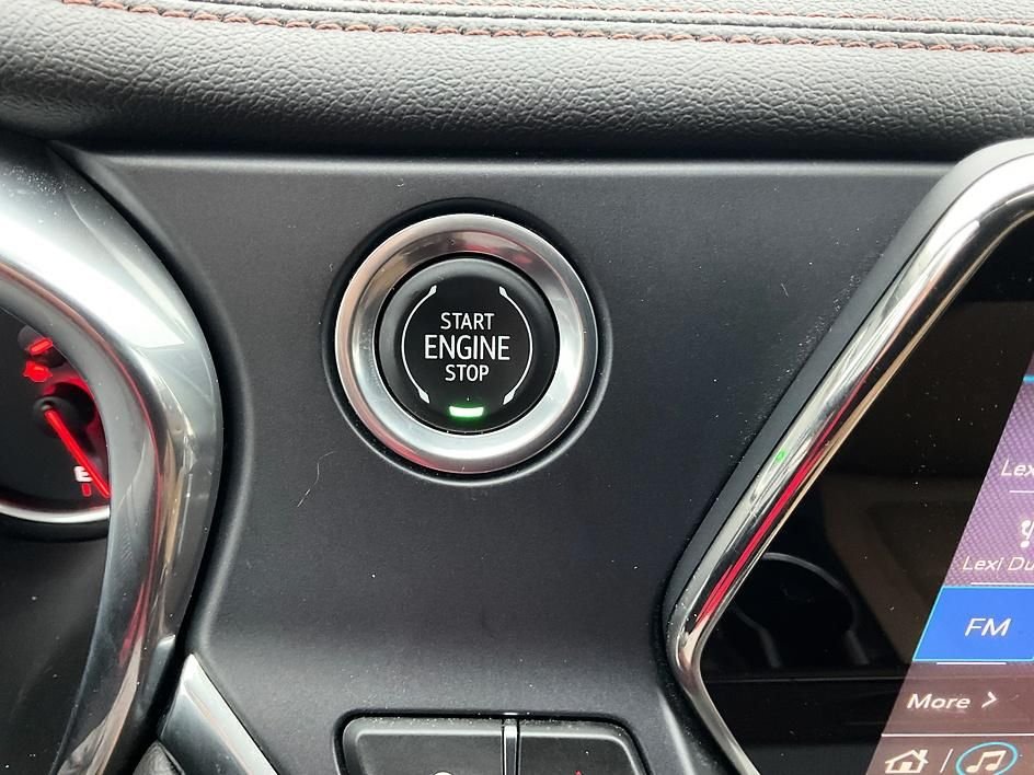 Used 2020 Black Chevrolet Premier image 25
