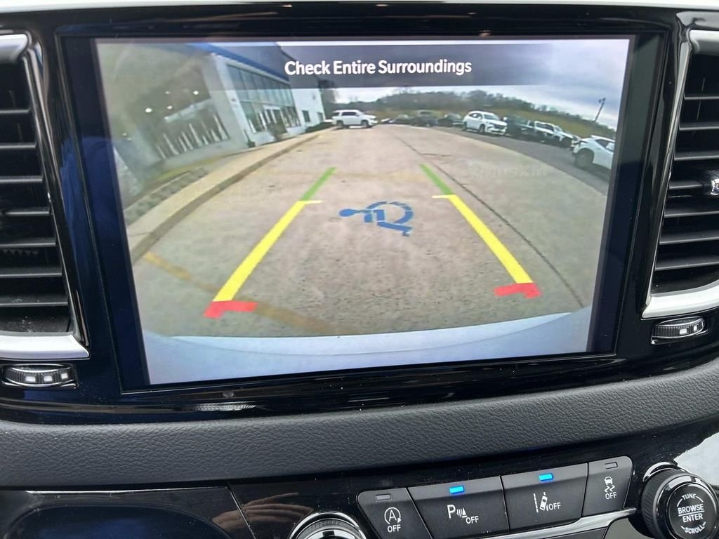 2024 Chrysler Pacifica Touring L - Photo 30