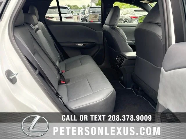 New 2026 Oxygen White Lexus  image 17