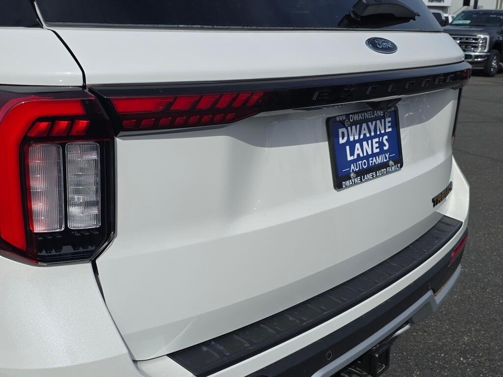 New 2026 Star White Metallic Tri-Coat Ford Tremor® image 8