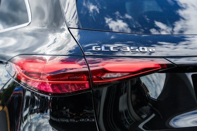 2025 Mercedes-Benz GLC Base - Photo 8