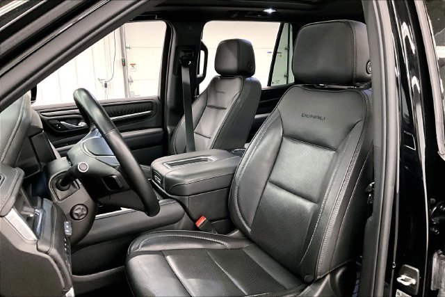 Used 2023 Onyx Black GMC Denali image 24