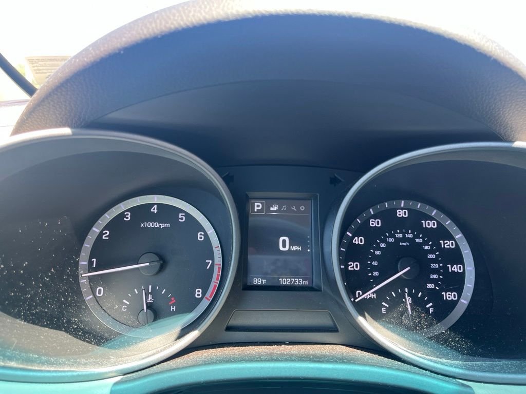 Used 2017 White Hyundai 2.4 image 12