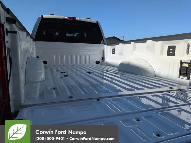 New 2026 Star White Metallic Tri-Coat Ford Lariat image 29