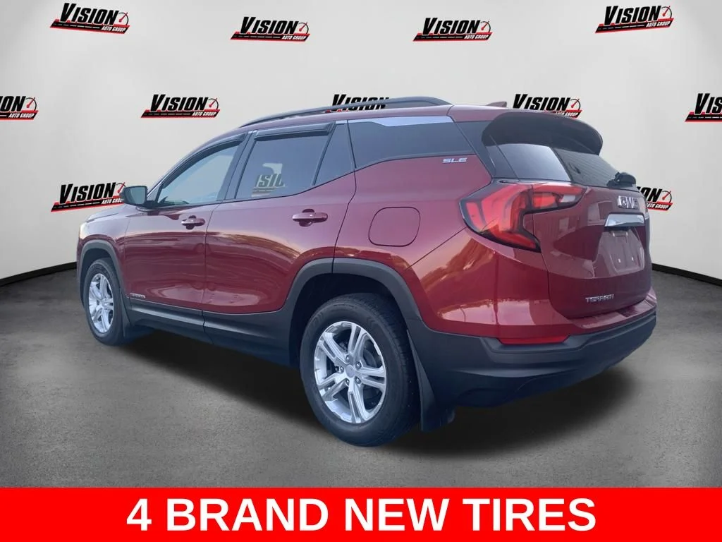 Used 2019 Red GMC SLE image 3