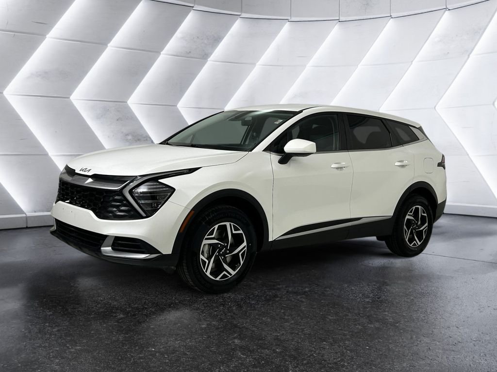 Used 2024 White Kia LX image 3
