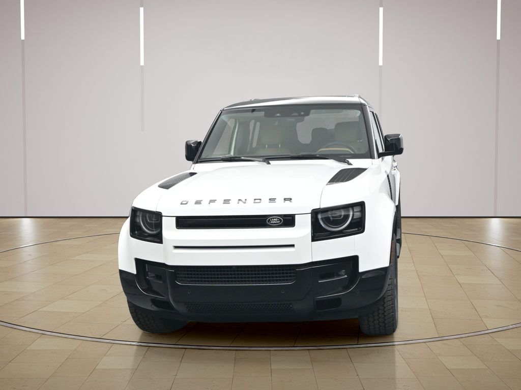 New 2026 White Land Rover X-Dynamic SE image 24