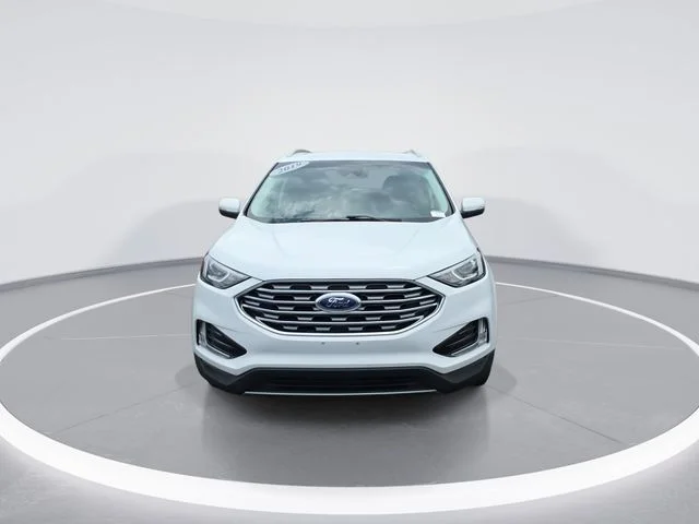 Used 2019 White Ford SEL image 3