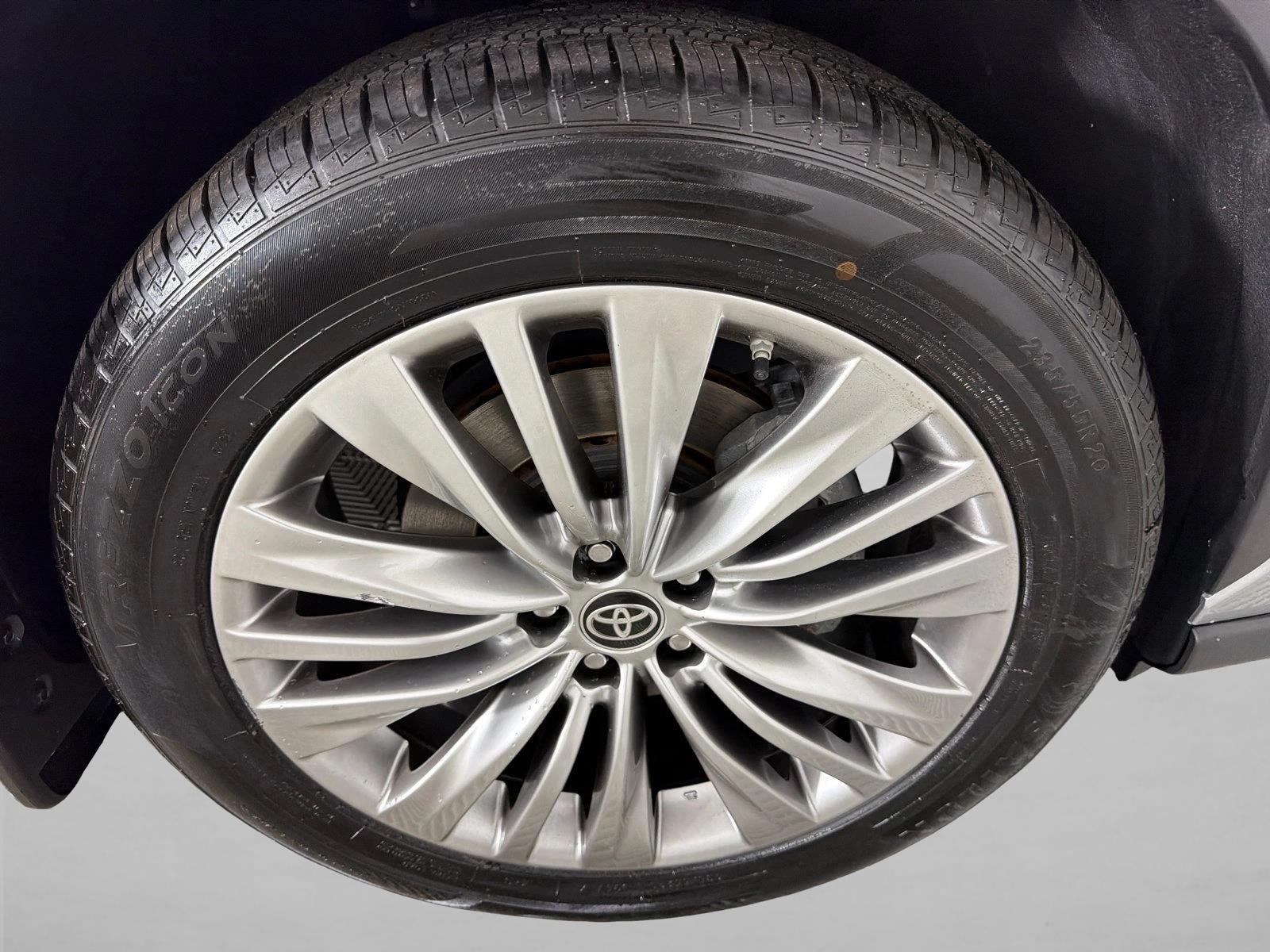 Used 2024 Celestial Silver Metallic Toyota Platinum image 13