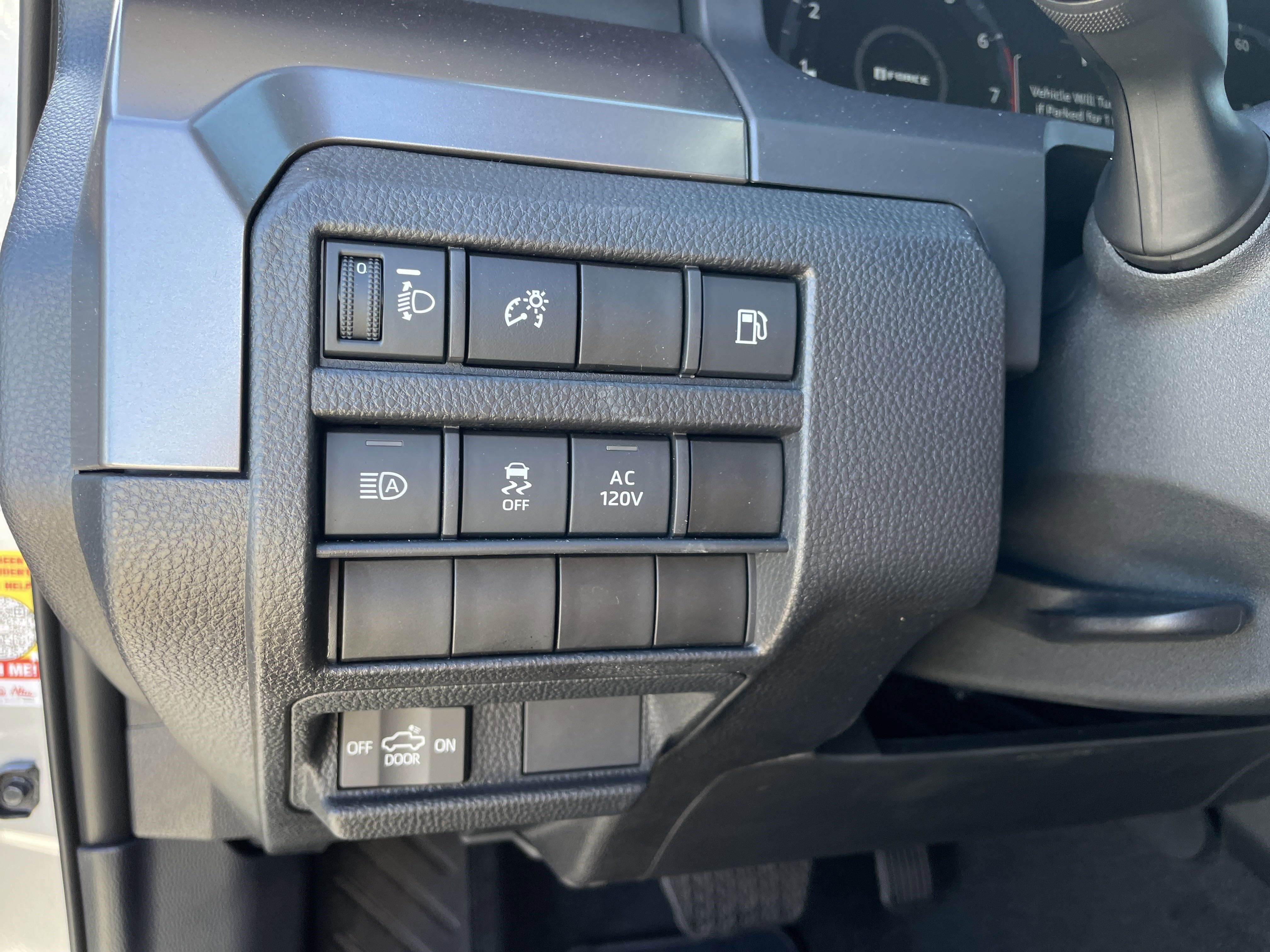 2025 Toyota Tacoma TRD Off Road - Photo 11