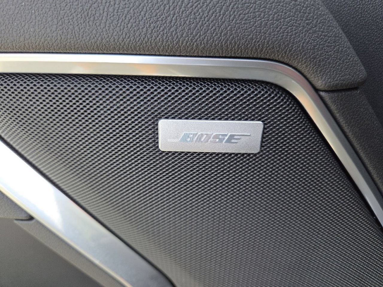 New 2026 Onyx Black GMC SLT image 15