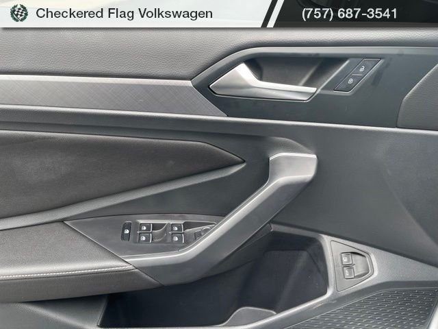 Used 2023 Pyrite Silver Metallic Volkswagen 1.5T SE image 13