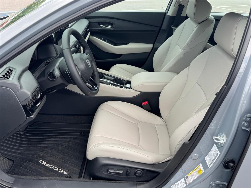 New 2026 Urban Gray Pearl Honda EX-L image 5