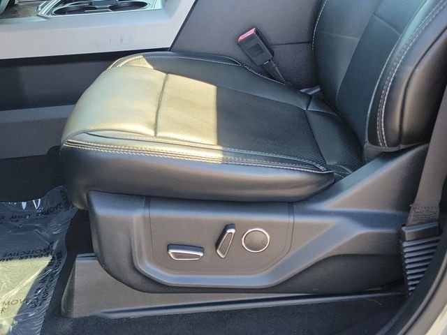 Certified Used 2019 Silver Spruce Ford Lariat image 20