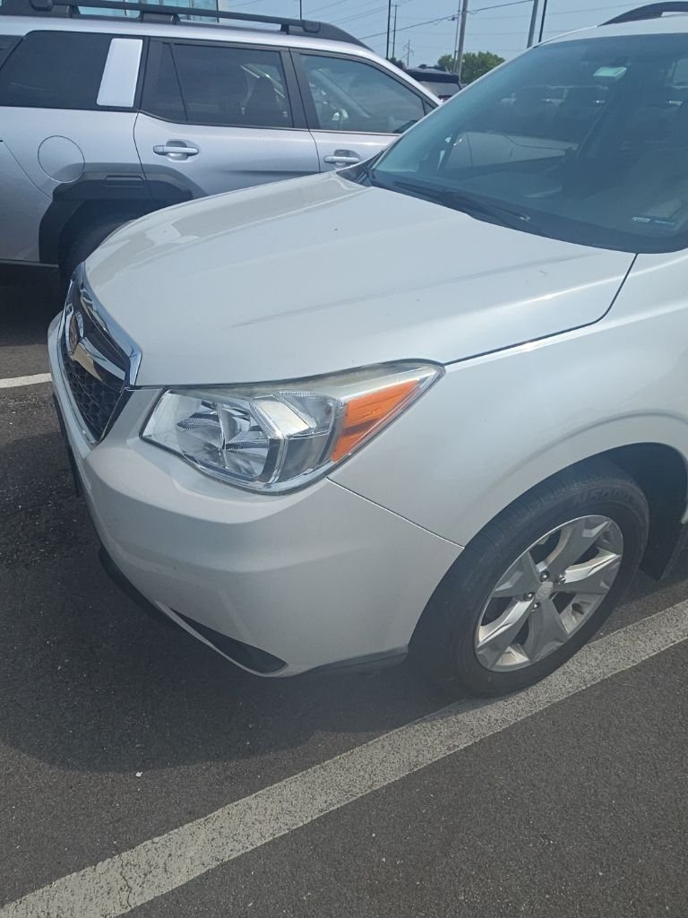 Used 2015 Satin White Pearl Subaru 2.5i Premium image 4