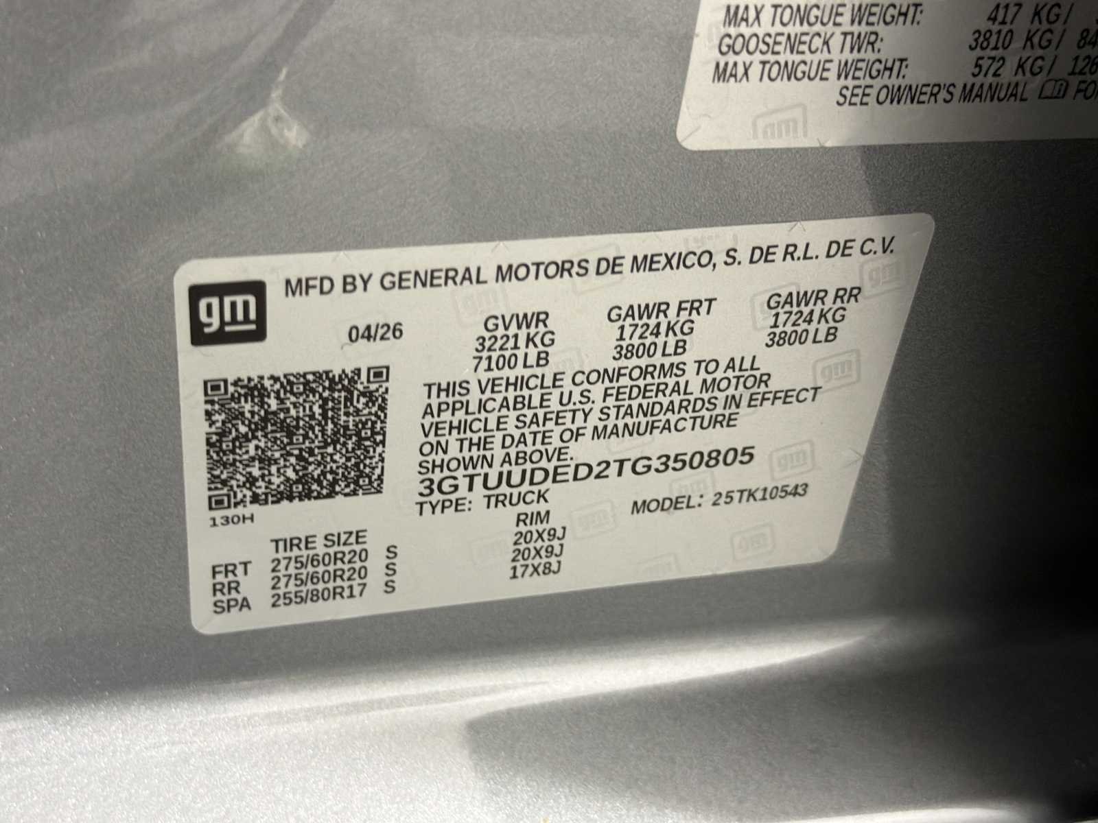 New 2026 Sterling Metallic GMC SLT image 29