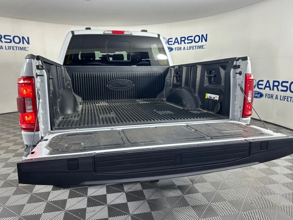 Used 2023 White Ford XLT image 7