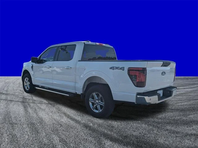 Certified Used 2025 Oxford White Ford XLT image 6