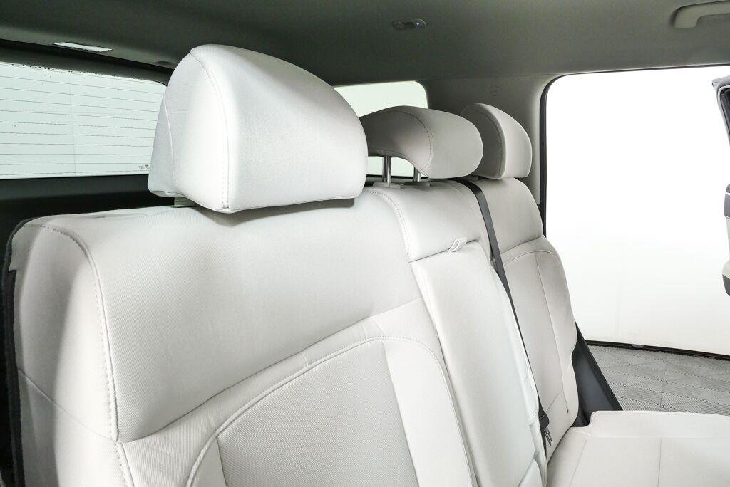 New 2026 Phantom Black Hyundai SE image 19