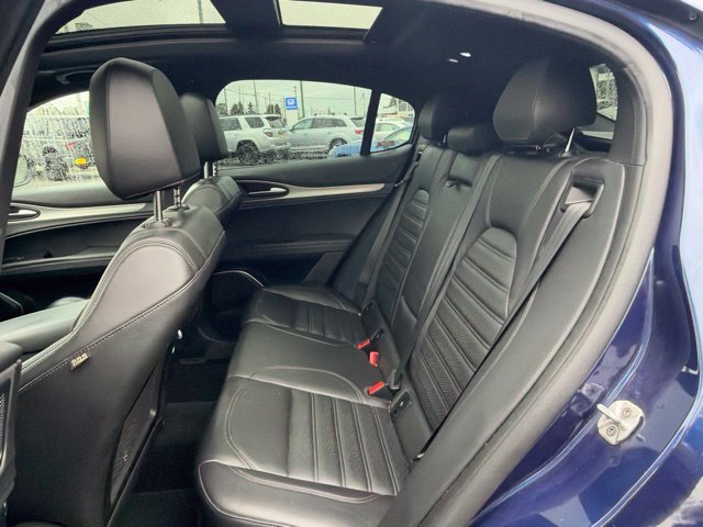 Used 2019 Montecarlo Blue Metallic Alfa Romeo Ti Sport image 11