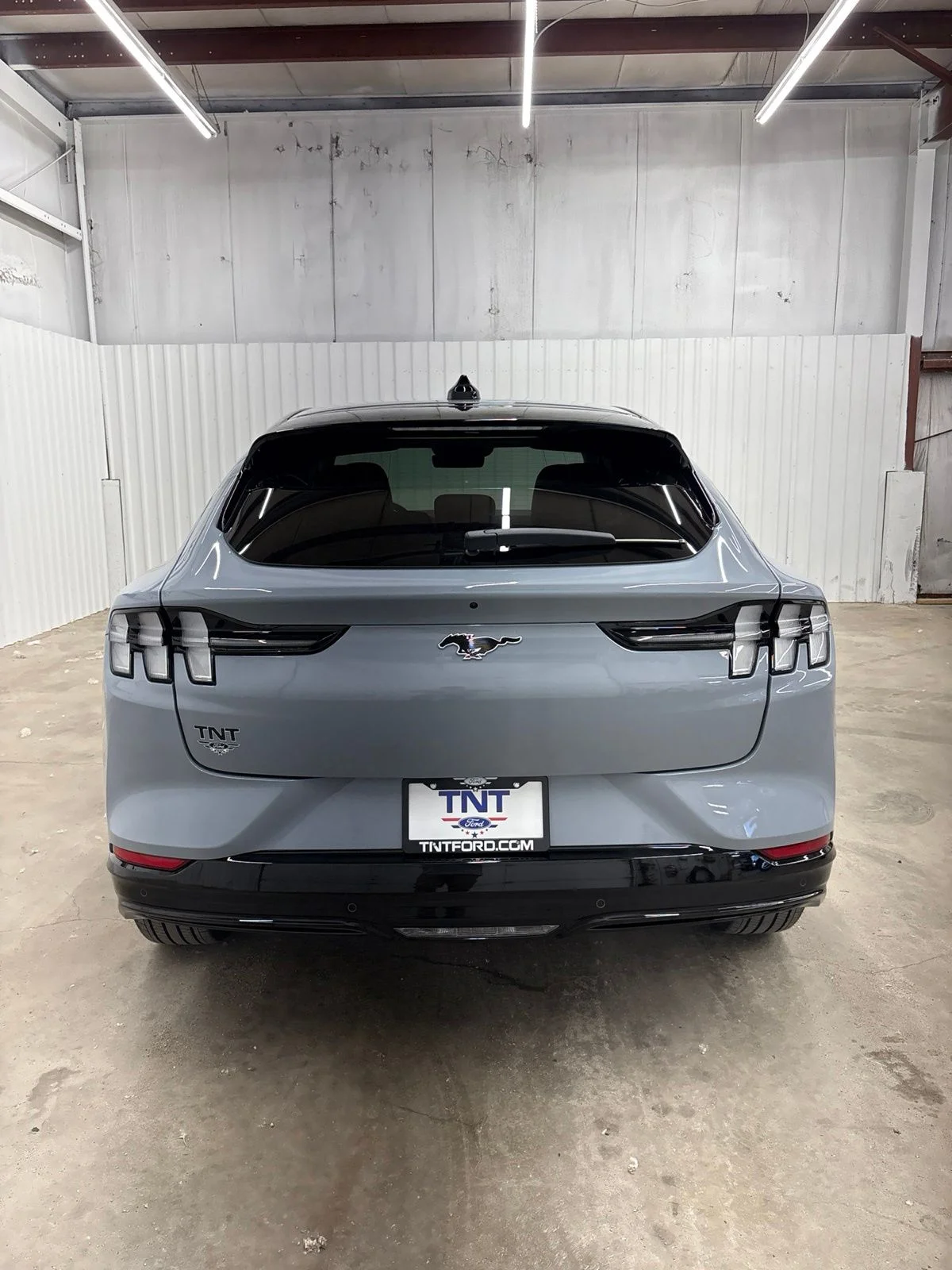 New 2026 Glacier Gray Metallic Tri-coat Ford Premium image 7