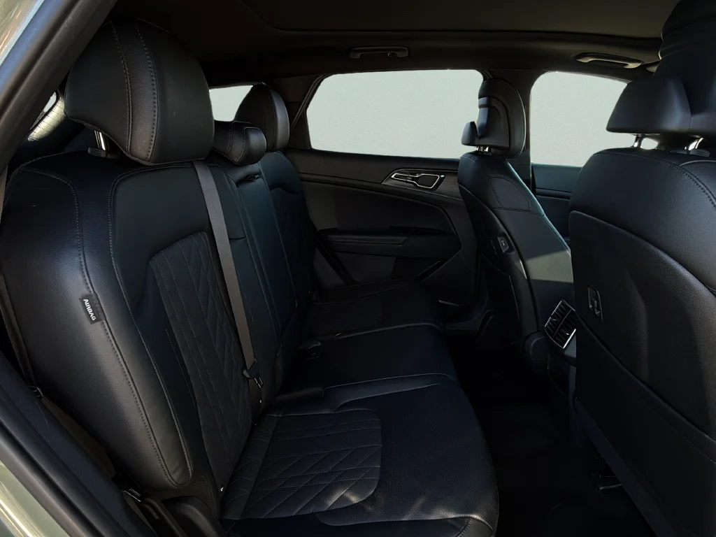 Used 2025 Jungle Green/Ebony Black Roof Kia X-Pro Prestige image 22