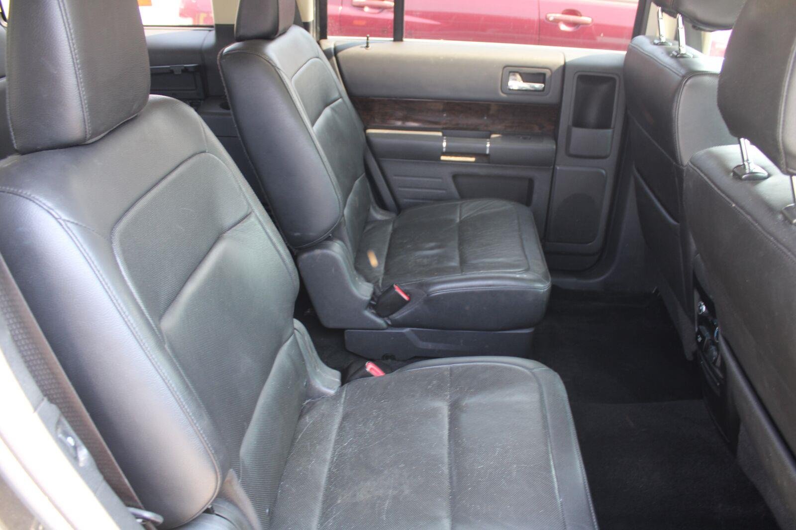 Used 2019 Magnetic Ford Limited image 5