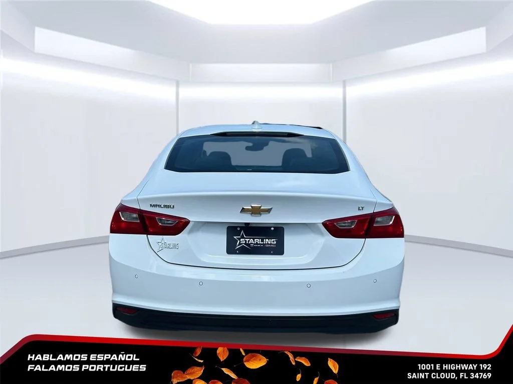 Used 2025 Summit White Chevrolet 1LT image 6