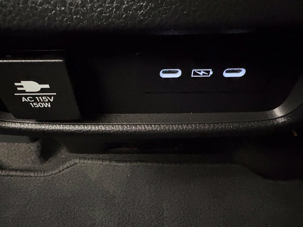Used 2025  Honda Elite image 41