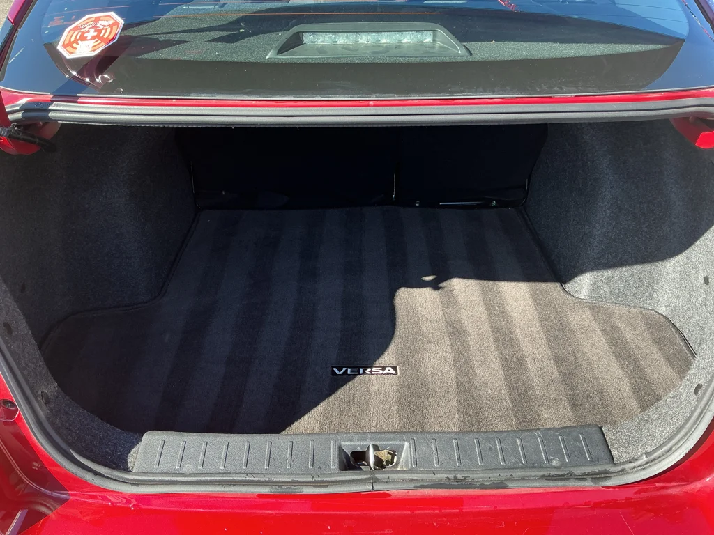 Used 2024 Scarlet Ember Tintcoat Nissan SR image 16