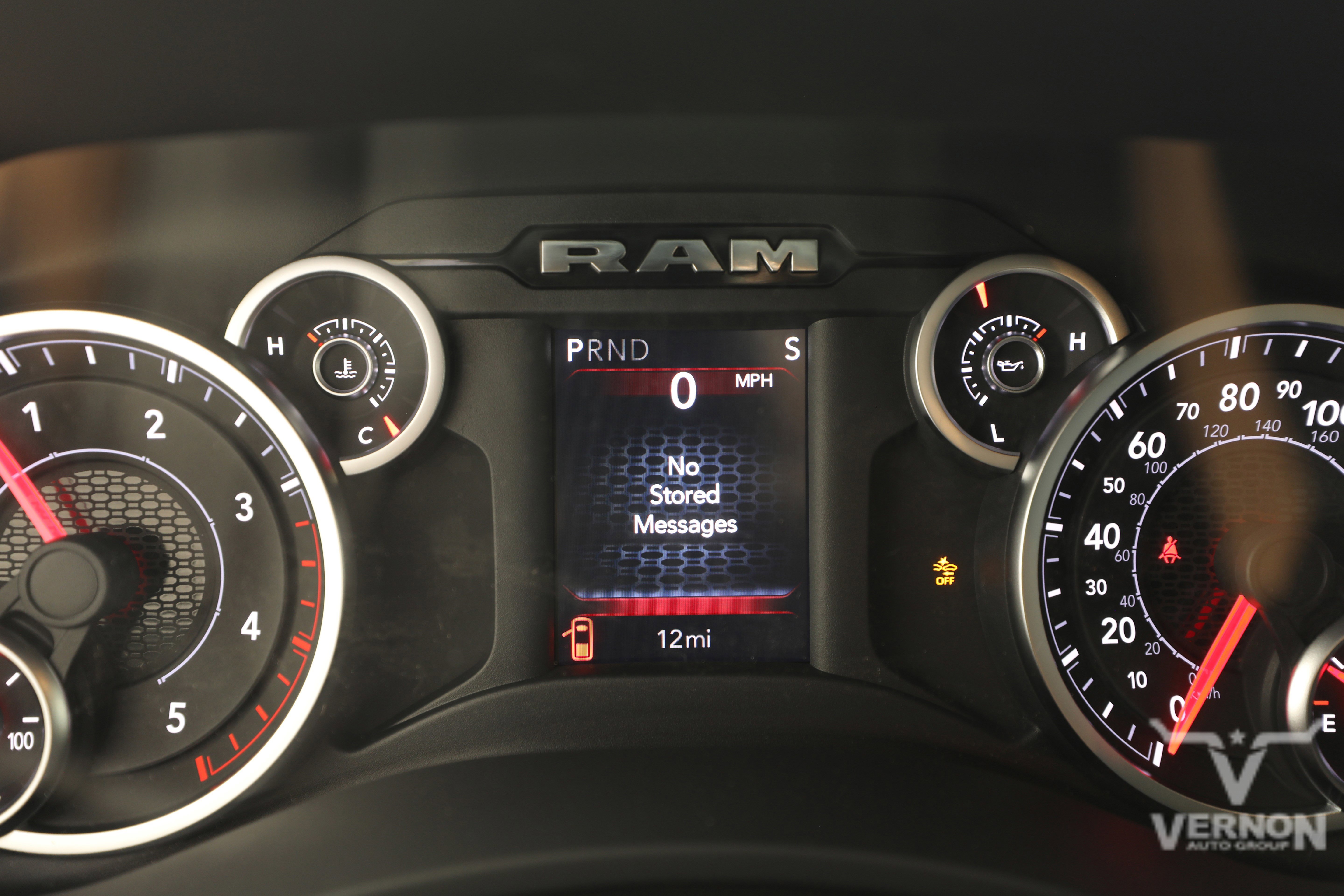 New 2026 Diamond Black Crystal Pearlcoat Ram N image 20