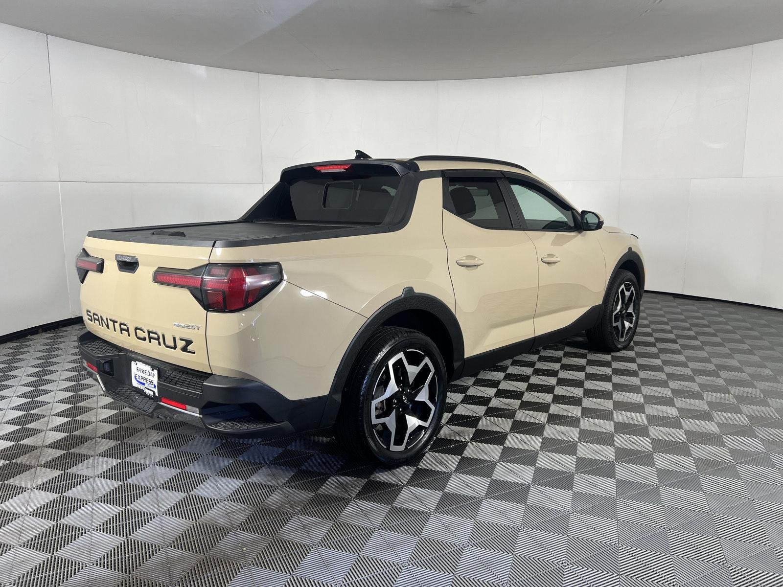 Used 2024 California Sand Hyundai Limited image 9