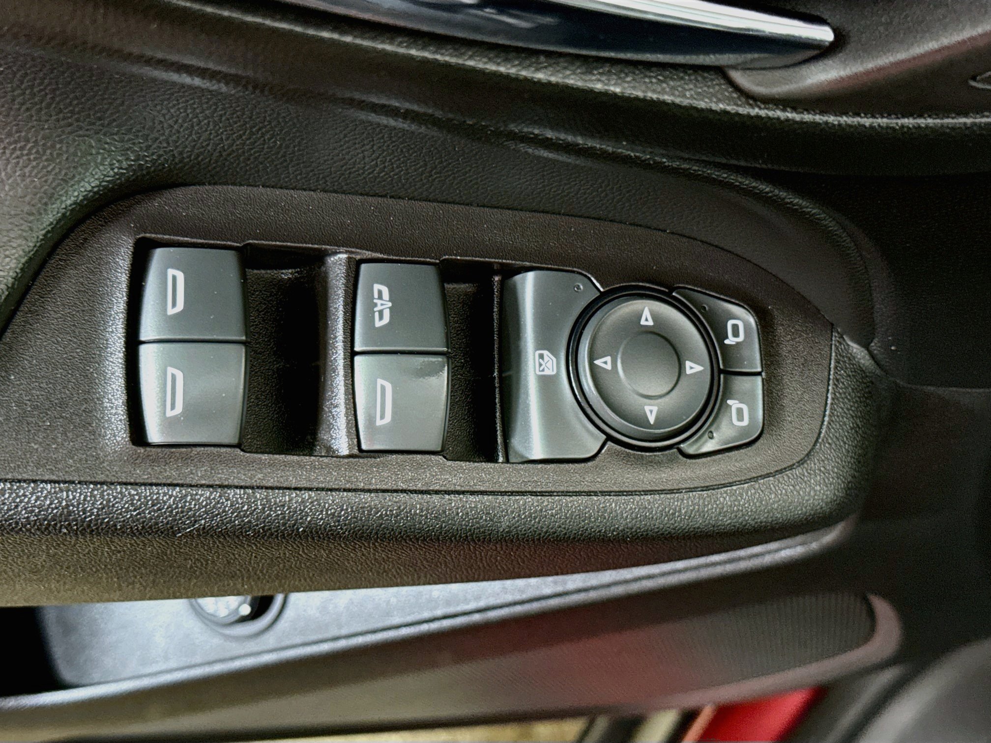 Used 2019  Chevrolet LT (1LT) image 17