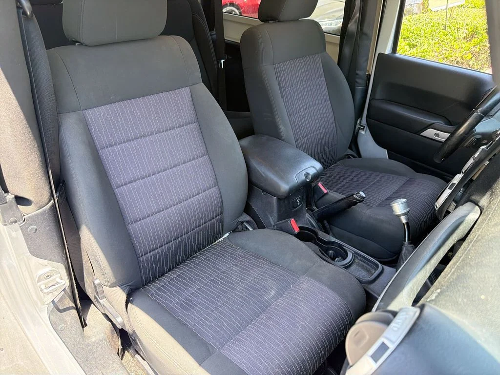 Used 2011 Silver Jeep Rubicon image 22