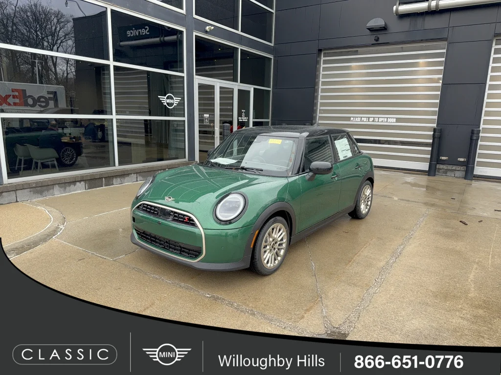 2026 MINI Hardtop Cooper S's photo