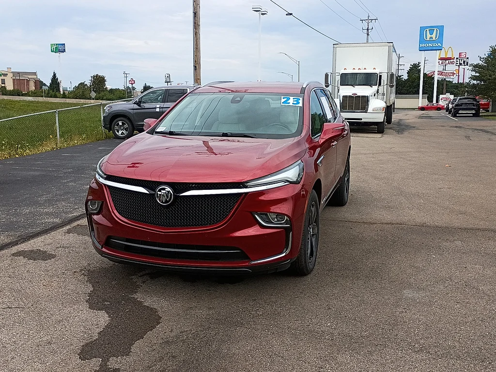 Used 2023 Cherry Red Tintcoat Buick Essence image 8