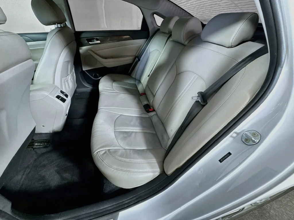 Used 2018 White Hyundai Limited image 30