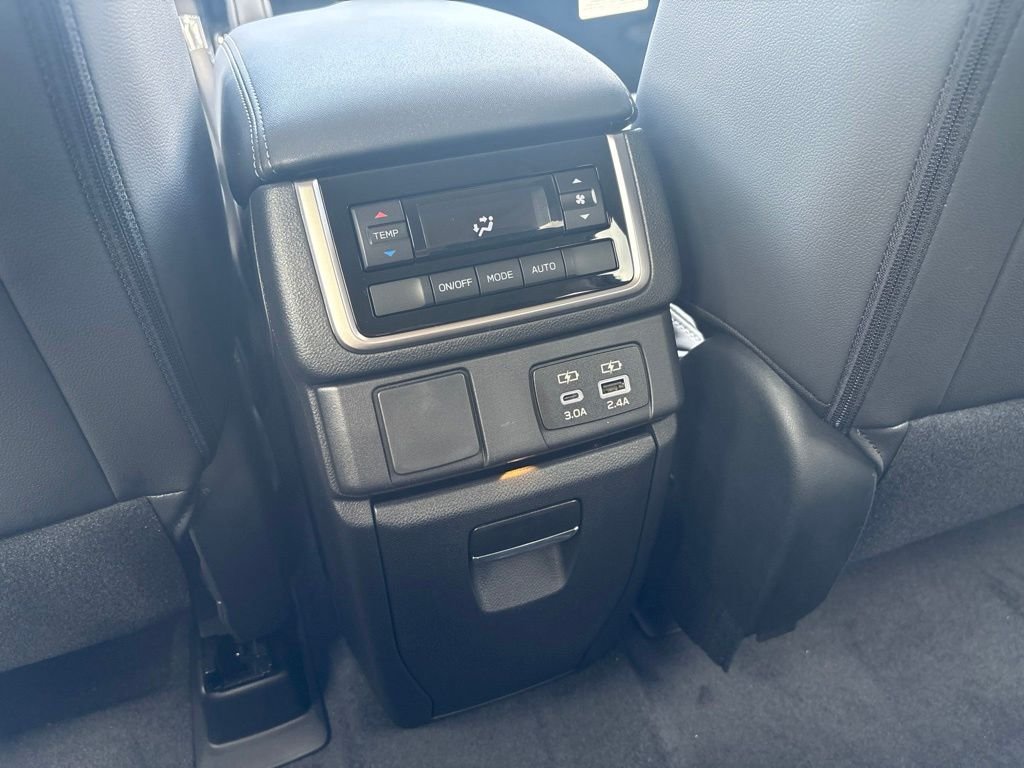 New 2027 CRYSTAL WHITE PEARL Subaru Premium 7-Passenger image 22