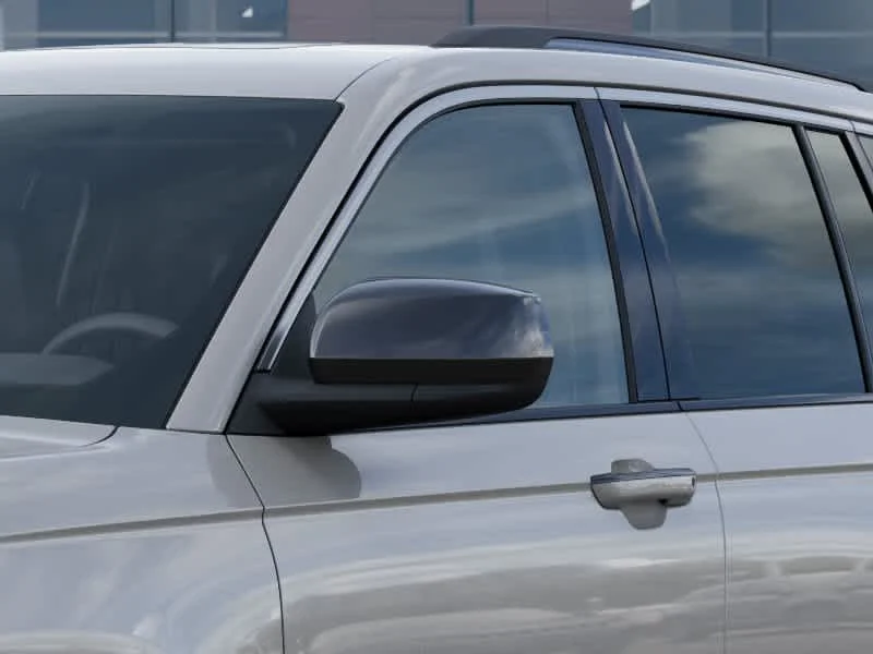 New 2026 Silver Zynith Jeep Laredo Altitude image 12