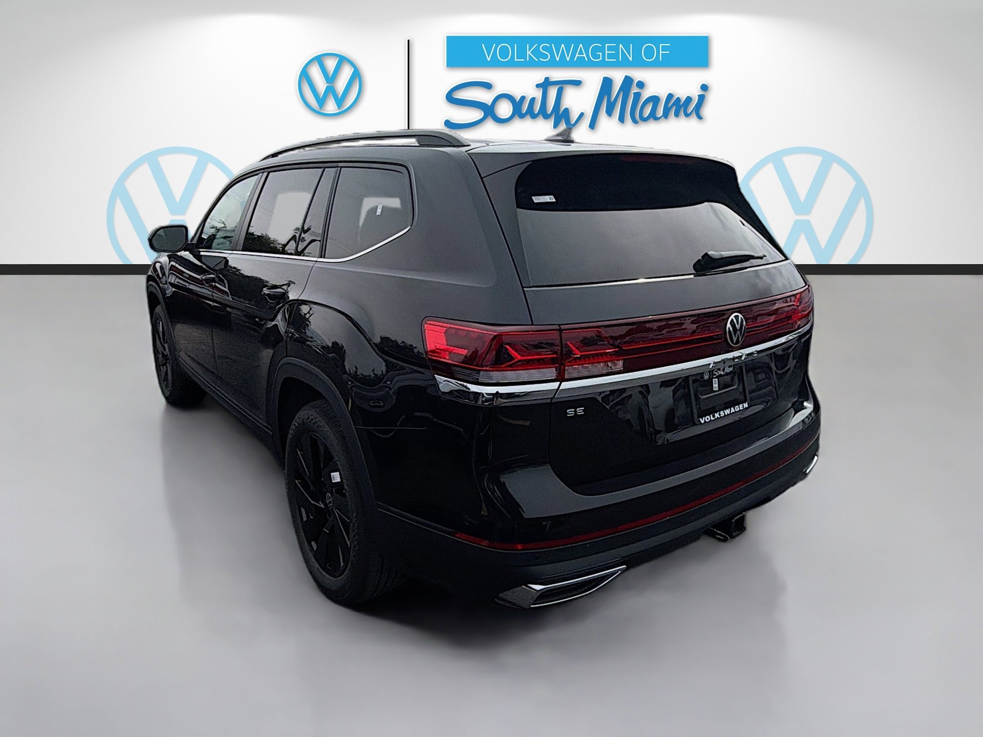 New 2026 Black Volkswagen 2.0T SE w/Technology image 5