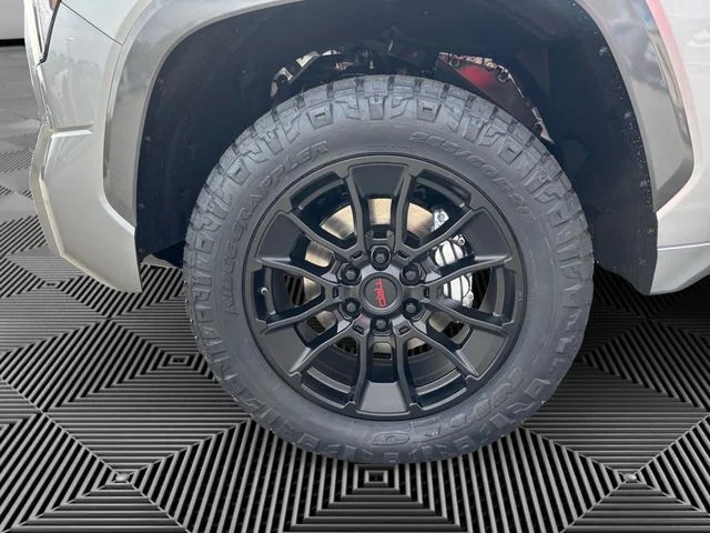 2026 Toyota Tundra Limited - Photo 14